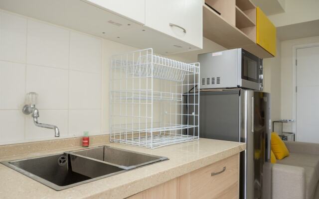 Trendy 1BR Apartment at Parahyangan Residence
