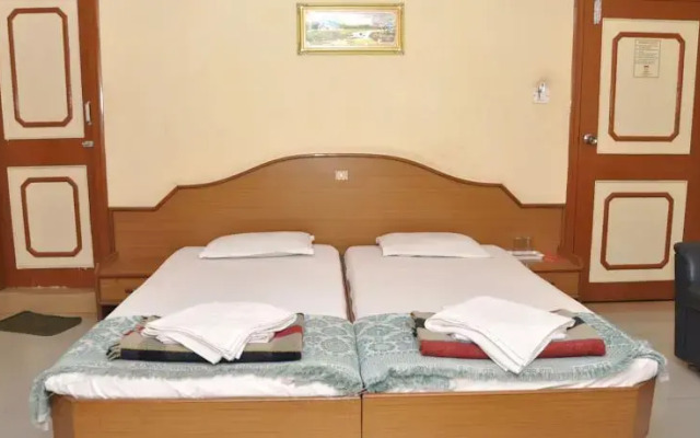 Hotel Madhuram