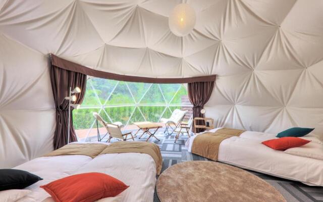 Glamping Resort Varie