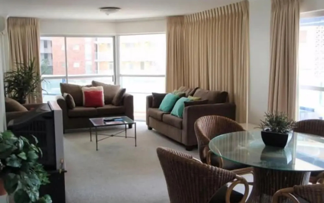 Grosvenor Beachfront Apartments