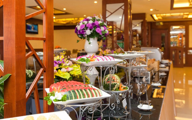 Vien Dong Hotel