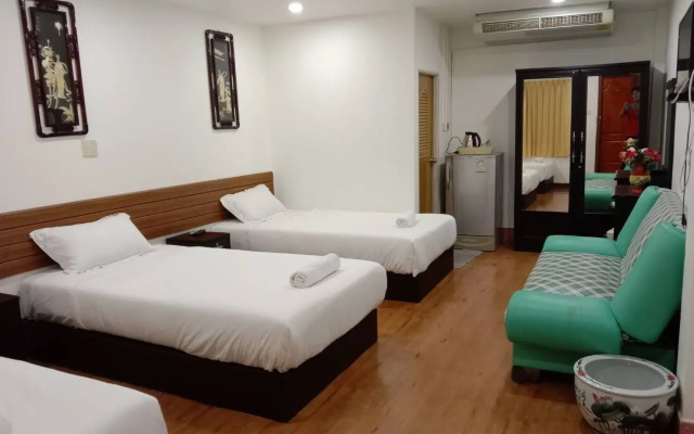 Longzhu Guesthouse