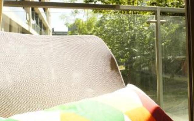 Modern Apartment near the Bridge