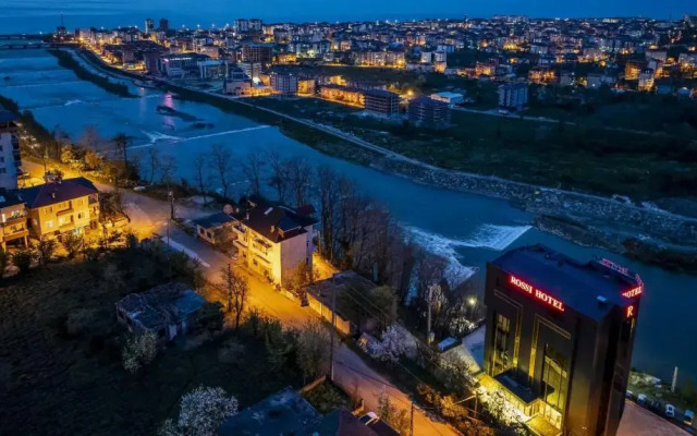 Rossi Luxury Hotel