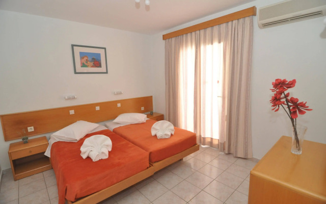 Erato Studios & Apartments