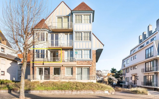 Apartment Near Dunes and Sea