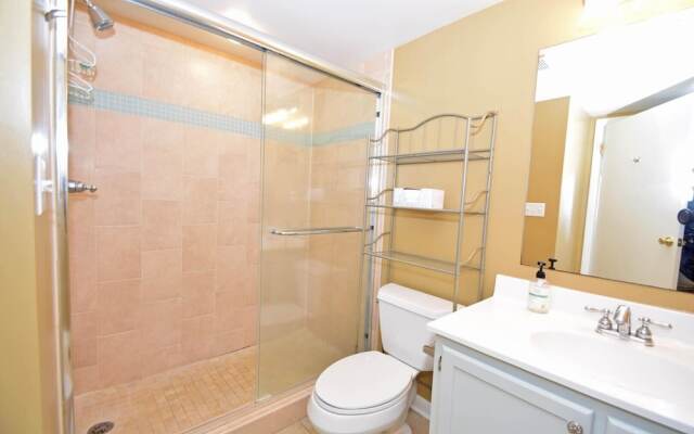 Irene 506 2 Bedroom Condo by RedAwning