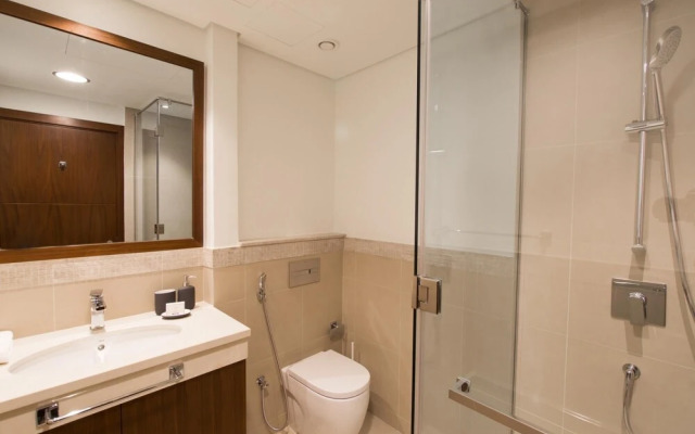 5 Apt in Architectural Marvel of Dubai