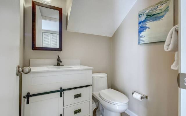 Bay Oaks C Second Floor