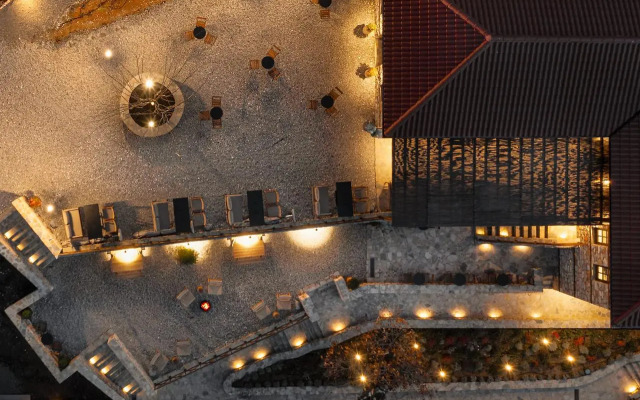 Unedo All Seasons Hotel