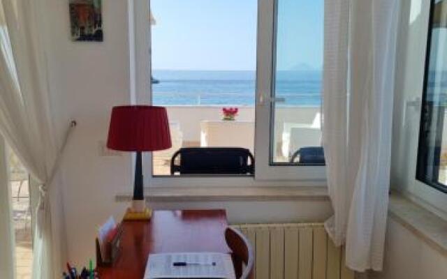 Attico Sul Mare Brolo