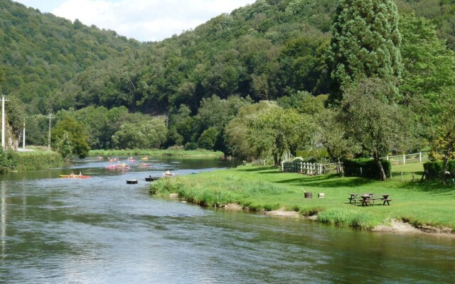 Modern Holiday Home in Vresse-sur-semois With Kayaking