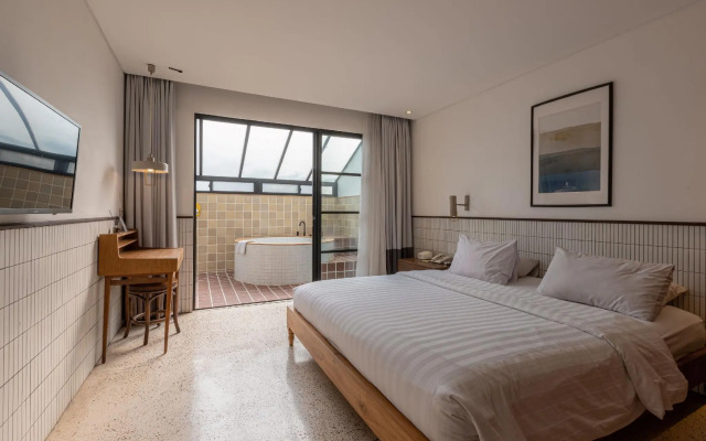 Blackbird Hotel Bandung