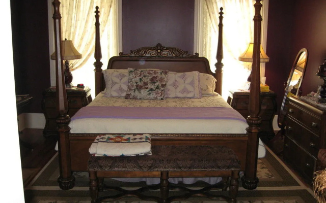 Bayberry House Bed & Breakfast