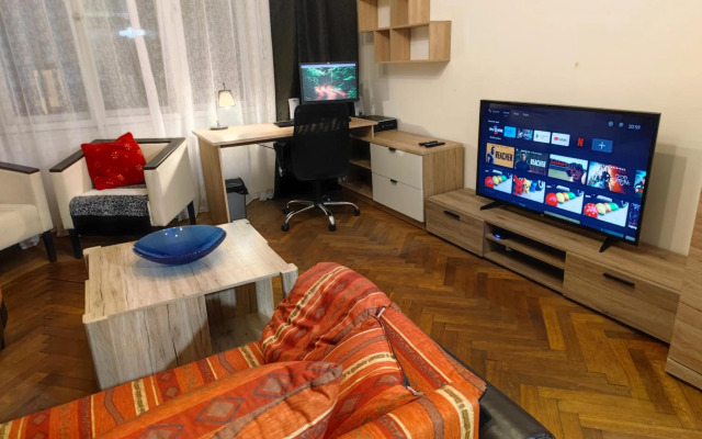 Loong Refresh Old Town