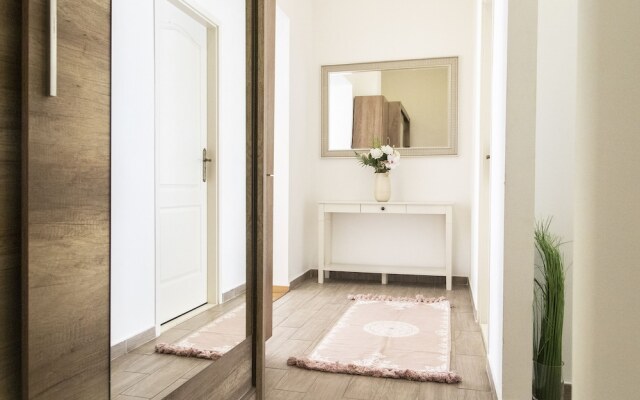 Real Apartments Revay