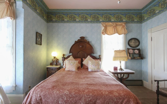 Hope-Merrill House