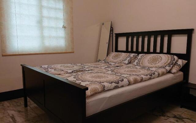 Beginning Guesthouse