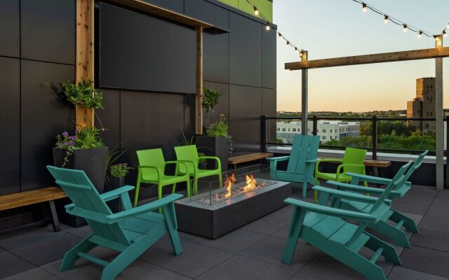 Home2 Suites By Hilton Minneapolis University Area