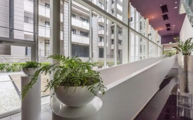 Quadrant 2 Bdr with Seaview & Parking