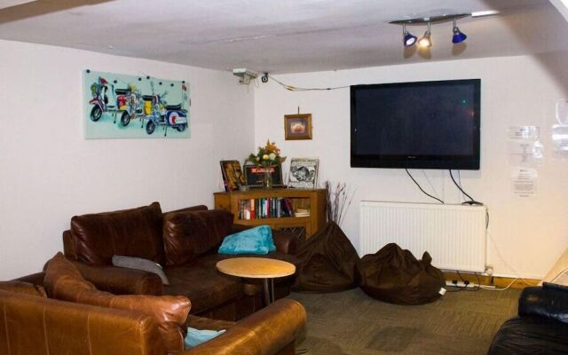 The Grapevine Seafront - Hostel