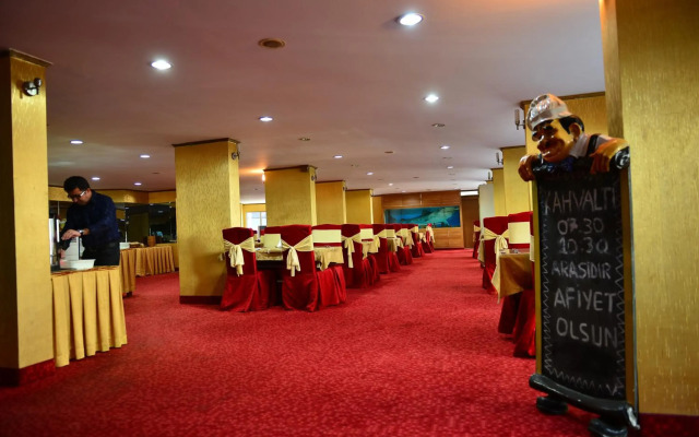 Kıvrak Hotel