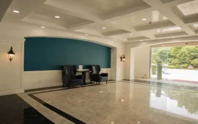 Shanghai Muse Apartment