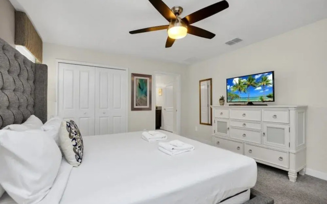 4804crusoe 4 Bedroom Townhouse