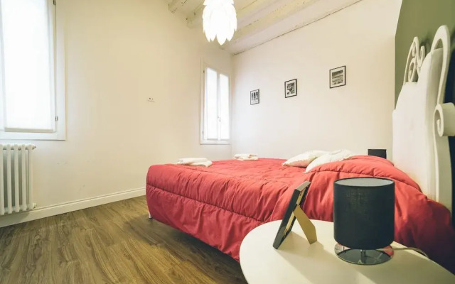 Gold Apartment in Venecia
