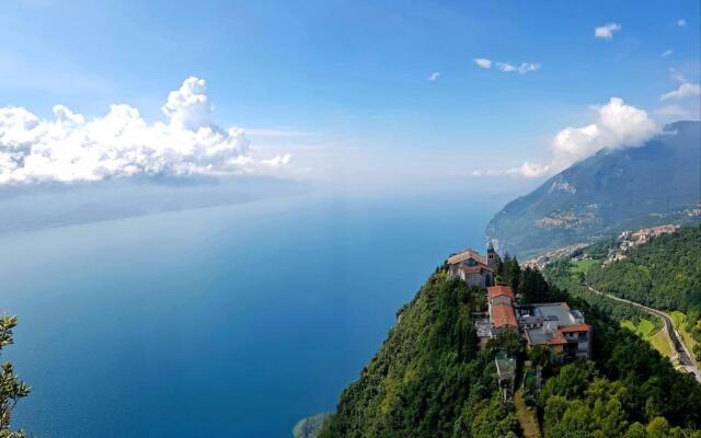 Appartamenti Benaco La Portella by Gardadomusmea