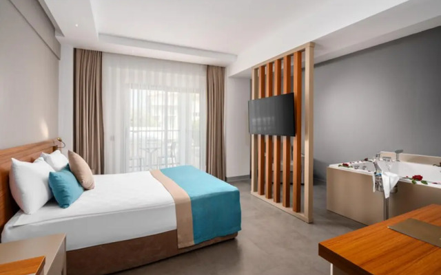 Side Story Resort & Spa