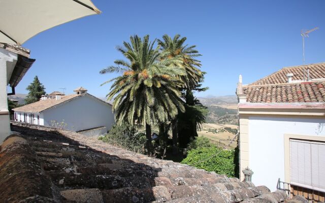 Holiday House Tenorio