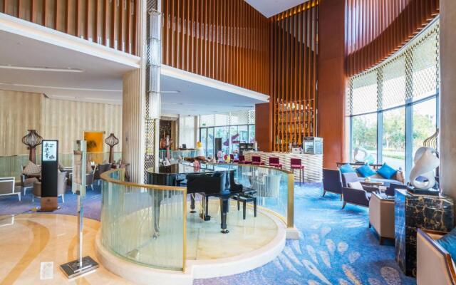 Jingling Shihu Garden Hotel