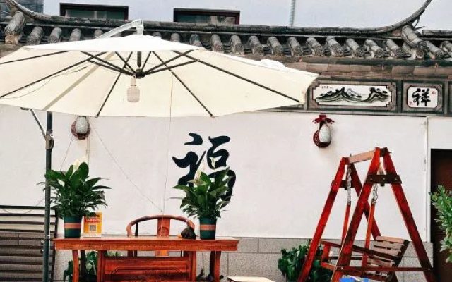 Dali Shuomo Inn (Old Town Erhai Gate) – Outside – Dali