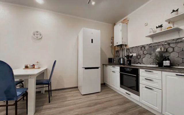 Apartments Green FOX  on str. Bekhtereva, 2B