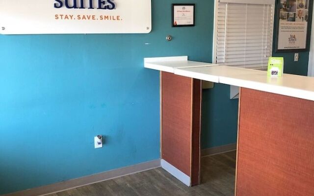 InTown Suites Extended Stay Gulfport MS