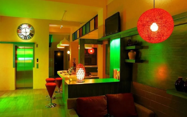 Sanya Shiguangcang Nostalgia Art Inn