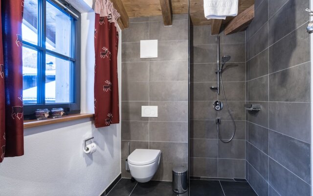 Luxurious Holiday Home in Piesendorf With Sauna