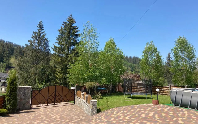 Карпатський маєток