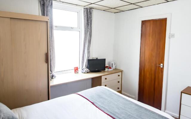 Silver Strand Hotel