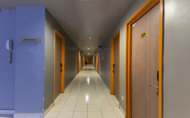 Simms Grand Inn