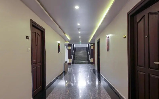 Le Moshe Inn by OYO Rooms