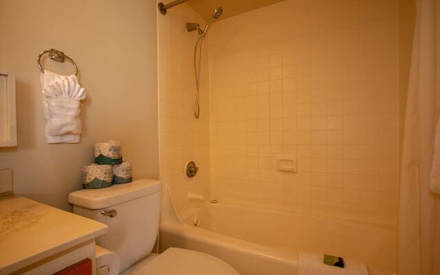 Waikiki Sunset Suite 2404