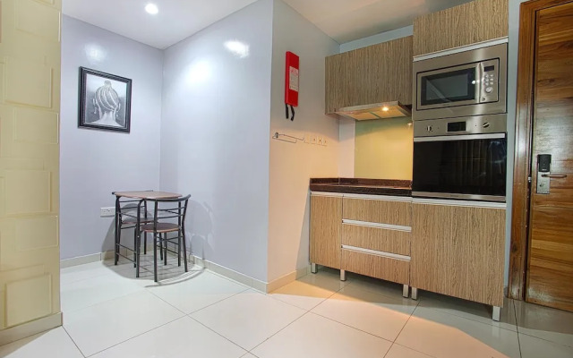 H21 Apartments & Lounge