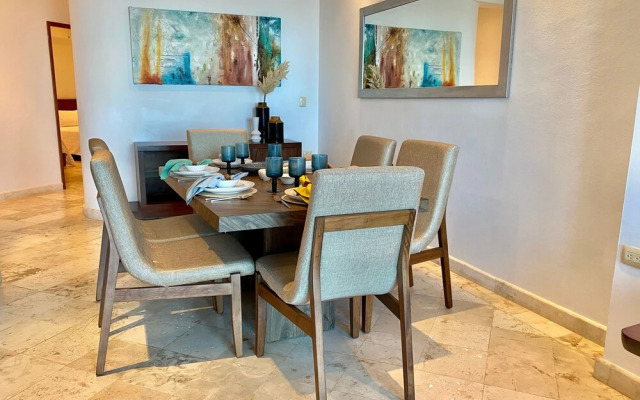 Deep Blue Luxury Apartments