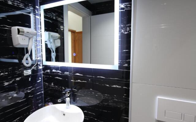 Central Park Hotel Ksamil