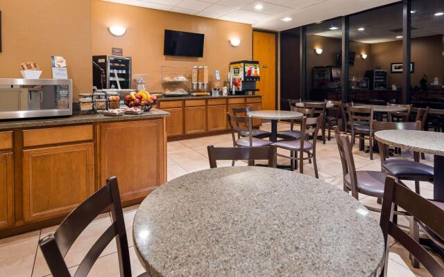 Best Western Plus Lower South End