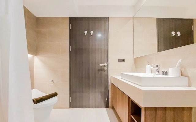 Fancy And Nice Studio Apartment Carstensz Residence