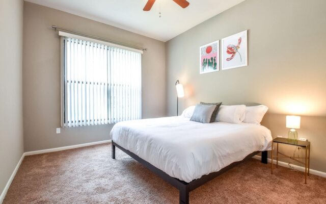 Plano Executive 1BD 1BA Apartment