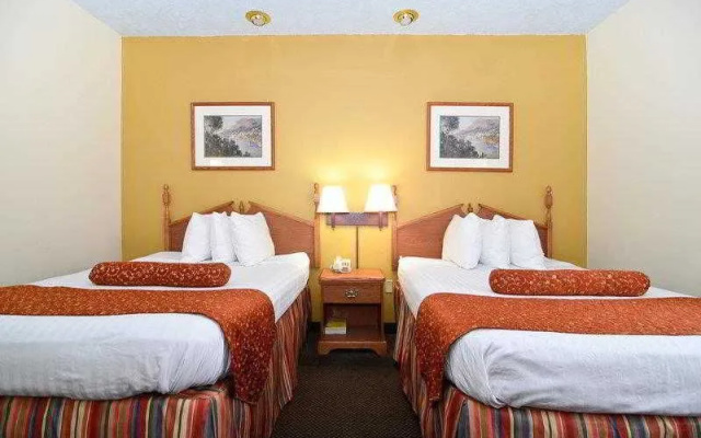 Red Roof Inn & Suites Clinton MS